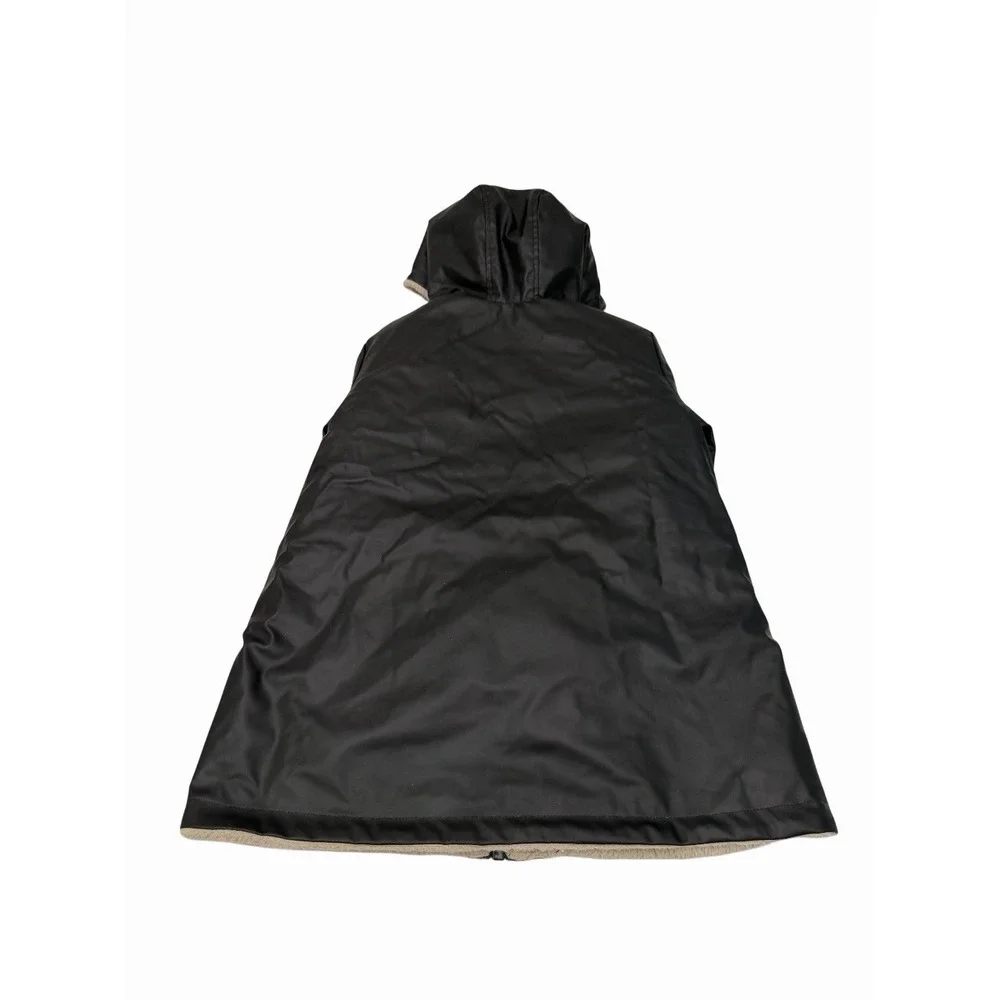 Zara girl back